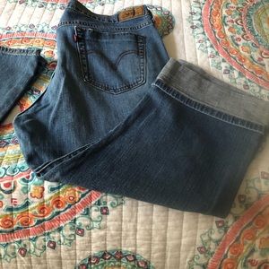 Levi Boyfriend Capris